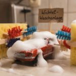 Personalisierte Wichteltür, der Wichtel, der wirklich zu deinem Kind passt! Wichtel Waschanlage. Für kleine Autofans